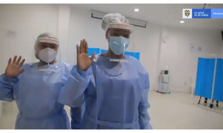 Min Salud reportó que han vacunado 296.240 personas conta el Covid en Colombia