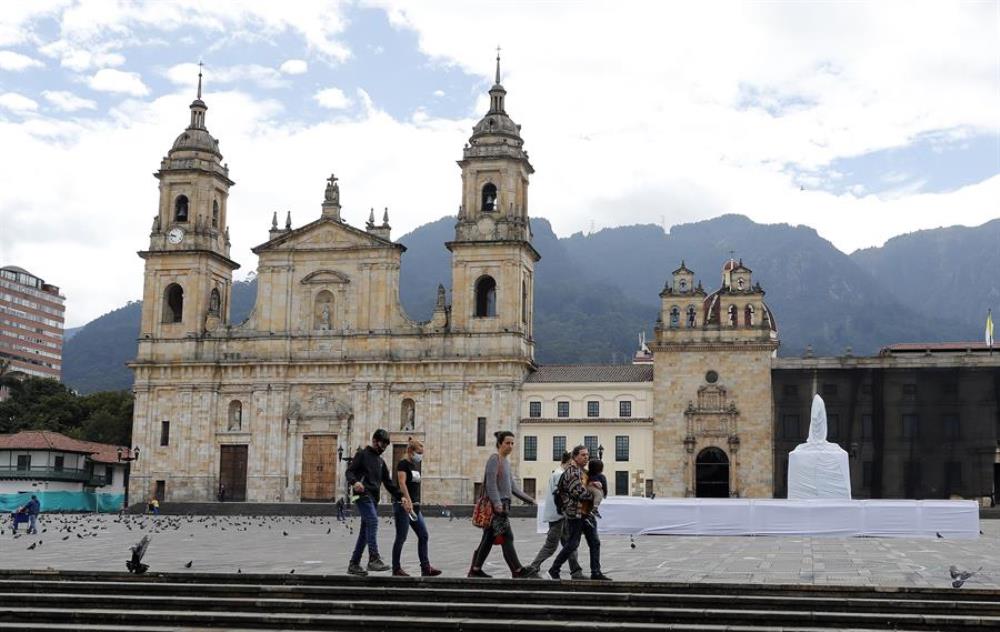 Colombia enfrenta un primer fin de semana confinada por la tercera ola de covid-19 2 confinamiento colombia3