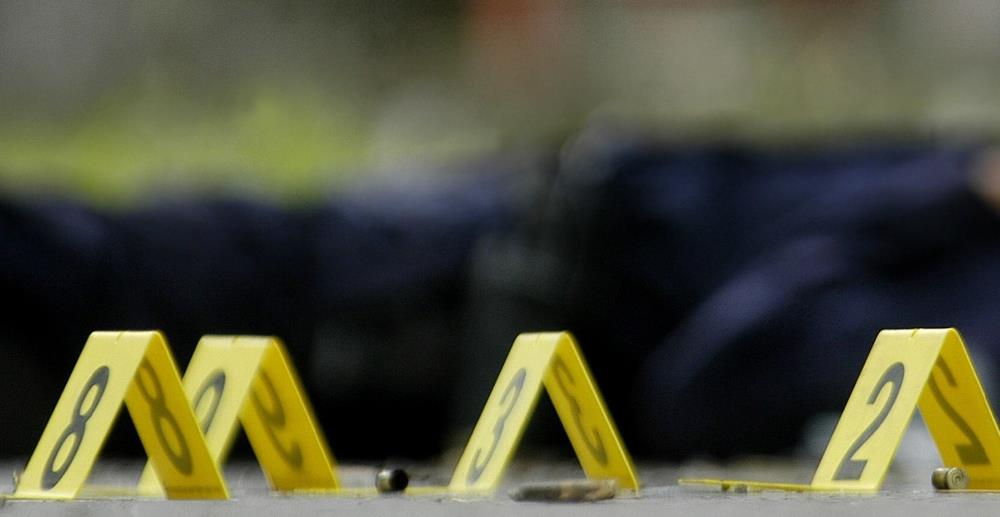 Al menos un muerto y cuatro heridos por un tiroteo en una zona industrial en Texas 1 tiroteo