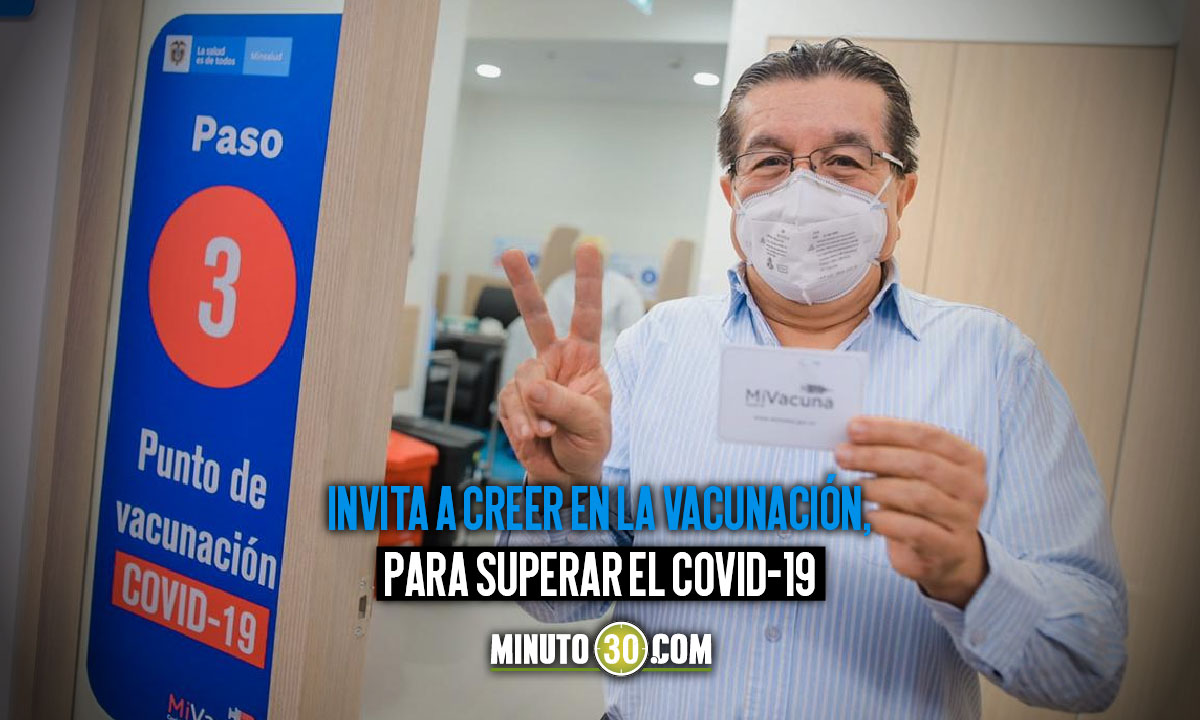 Video: Ministro de Salud recibió la primera dosis de la vacuna contra el covid-19 1 vacunación