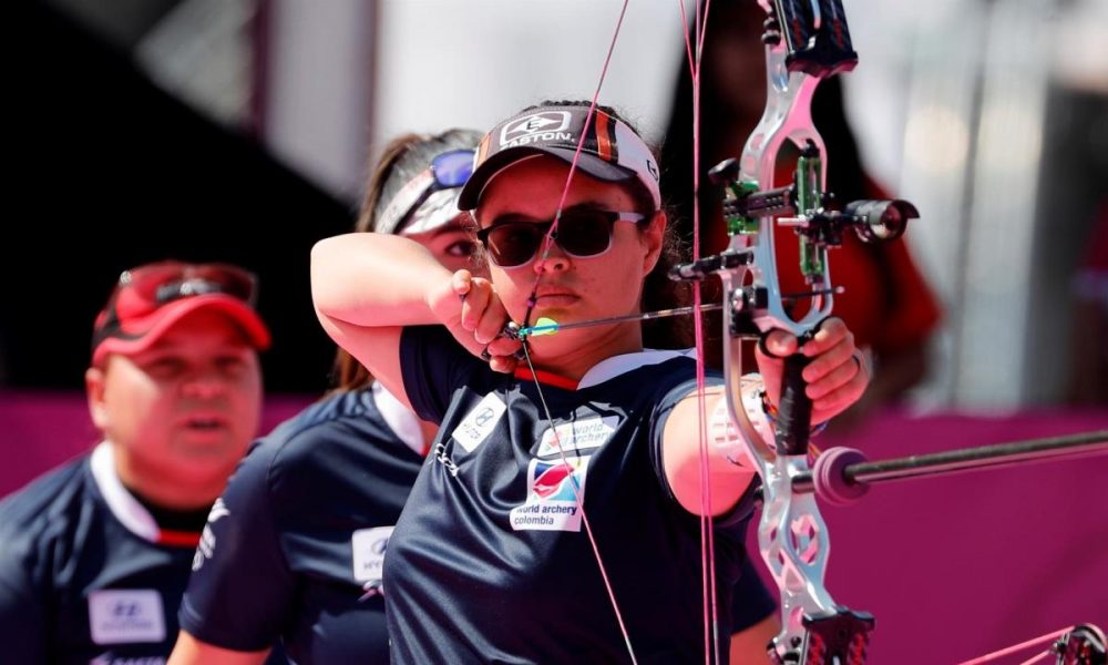 La campeona nacional de Colombia superó en una reñida final a la danesa Tanja Gellenthien, luego de empatar a 144 puntos en las cinco rondas de tiro. Todo se definió en la flecha de desempate, que le favoreció a Valdez, que en semifinales venció a la estadounidense Alexis Ruiz. EFE/José Méndez/Archivo