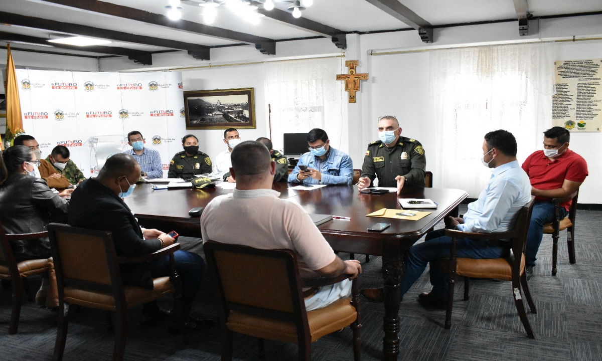 Tras masacre en Sonsón, unidades de policía llegarán a reforzar la seguridad en el municipio 1 Sonsón-policías-seguridad