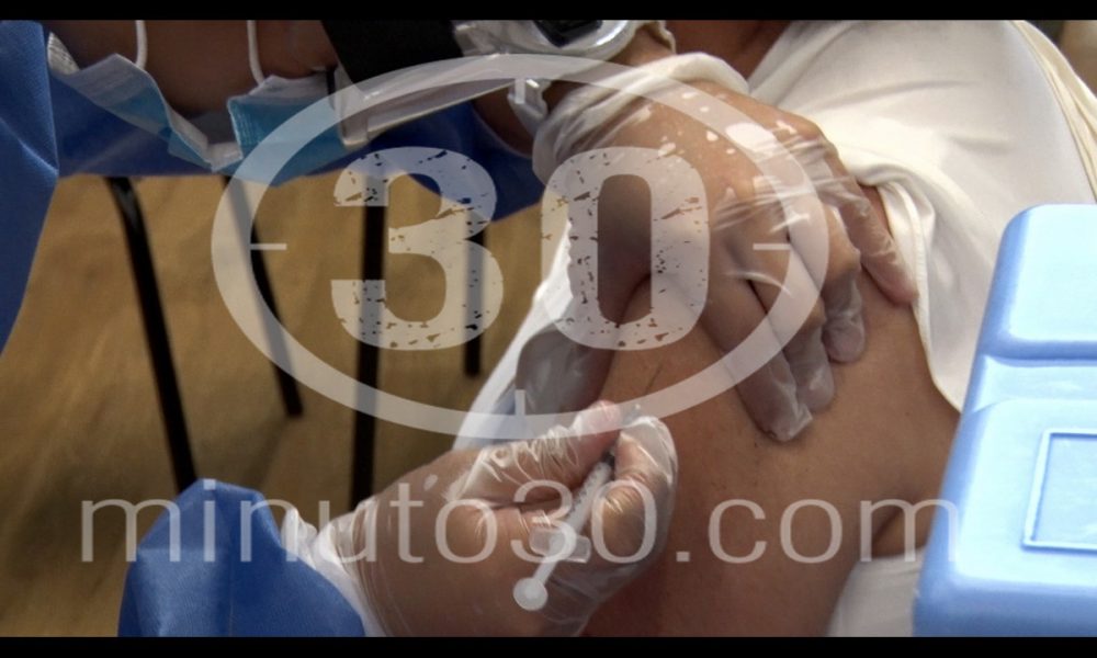 Personal de salud independiente en Antioquia aún puede inscribirse para que le apliquen la vacuna contra el Covid