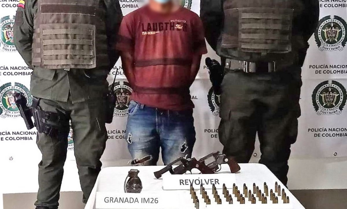 Lo 'agarraron' en Cáceres con dos revolver calibre 38 y una granada de fragmentación 1 caceres