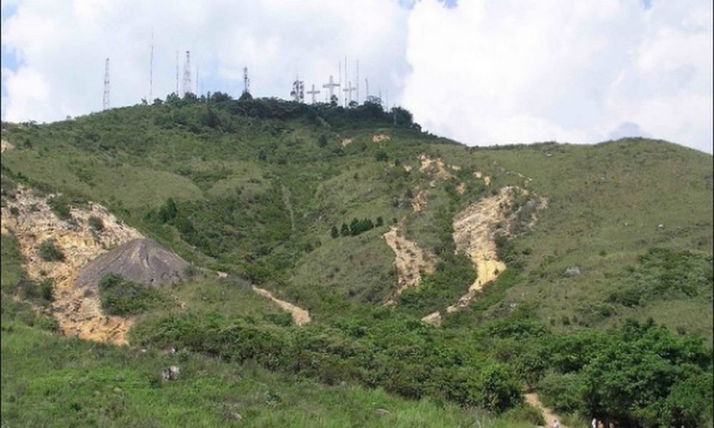 cerro de las tres cruces-deportista-asesinado