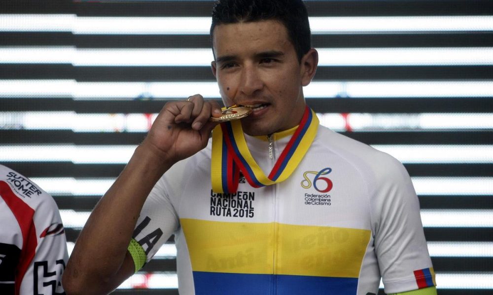 El ciclista colombiano Robinson Chalapud. EFE/Luis Eduardo Noriega/Archivo
