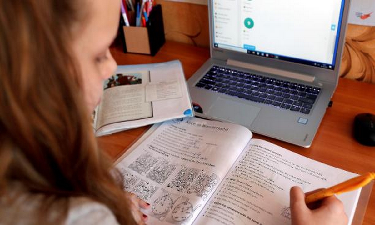 Estudiantes de colegios de Sabaneta continuarán en clases virtuales el resto del mes de abril 1 estudiantes