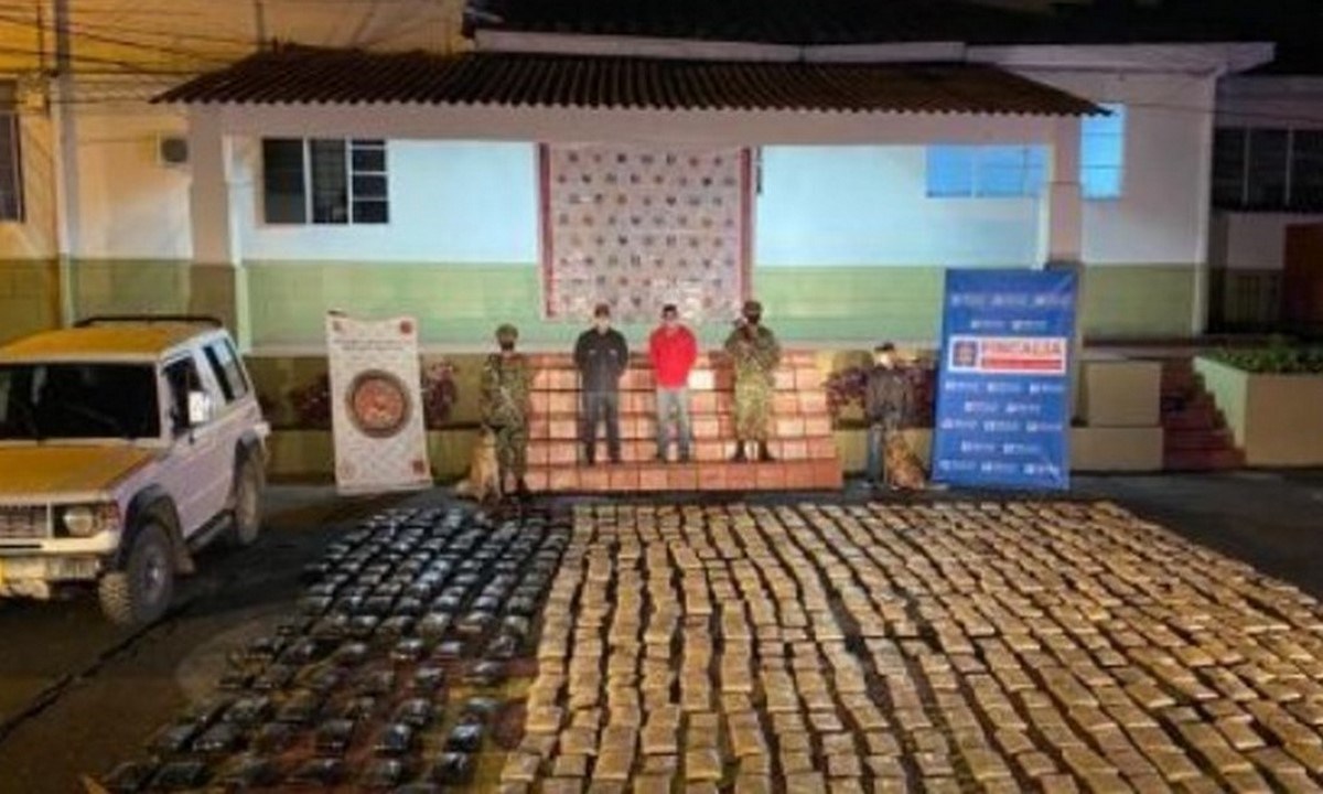 Iba llegando a Medellín, lo cogieron con más de 380 kilos de marihuana 1 marihuana caldas medellin