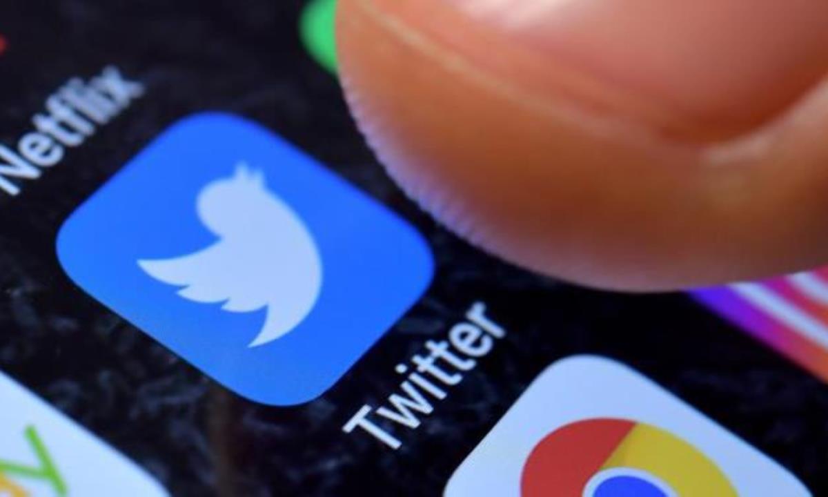 MEMES: Se cayó twitter unos minutos y así fue "la revolución" 1 twitter caido