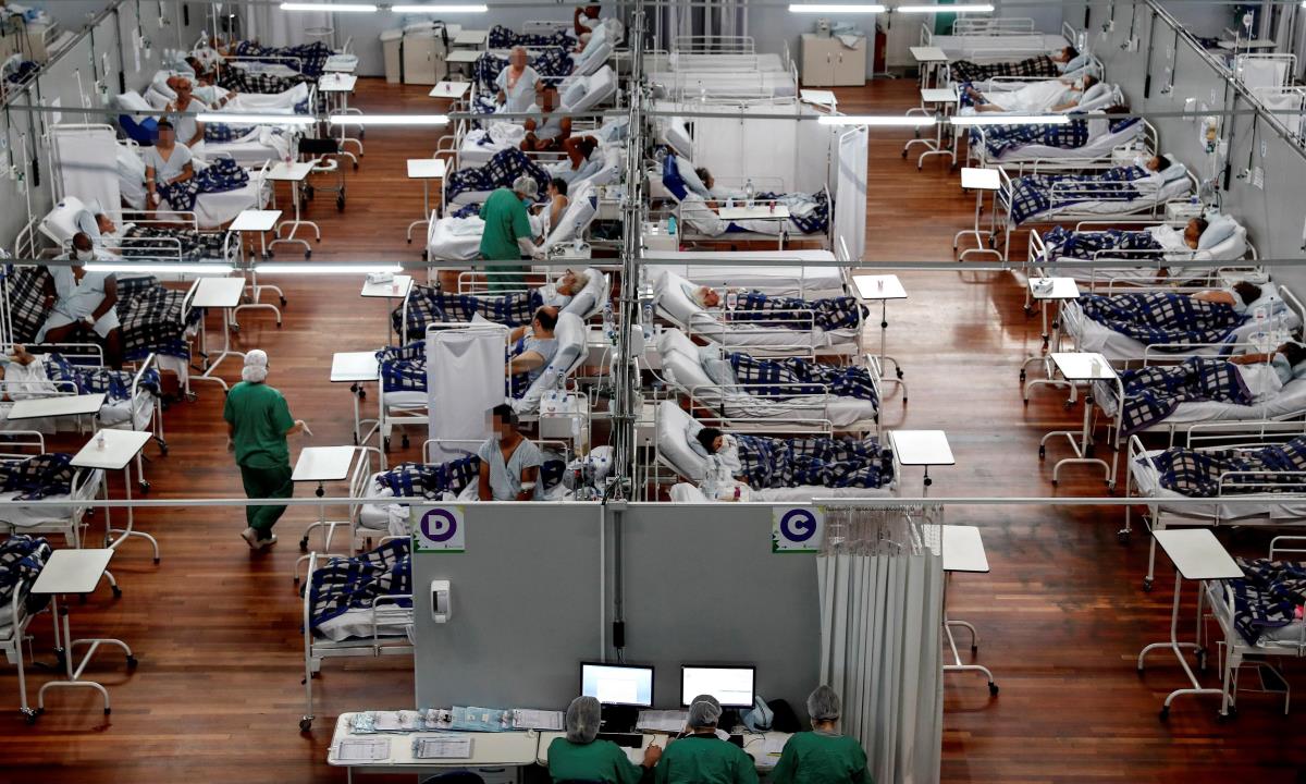 América, en cuidados intensivos por nueva ola de la pandemia 1 Registro general del Hospital Municipal de Campaña Pedro Dell Antonia, en la que se atienden pacientes de covid-19, en la ciudad de Santo André (estado de Sao Paulo, Brasil). EFE/Sebastiao Moreira