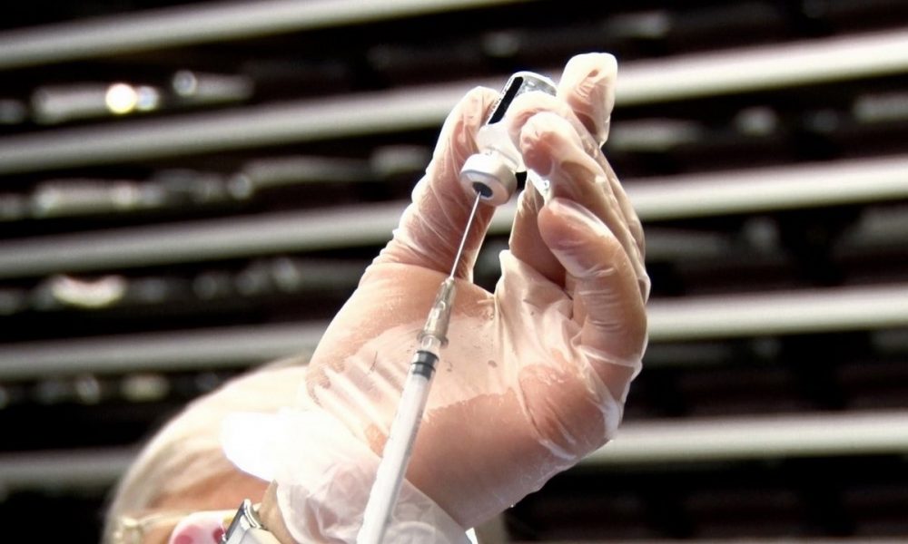 Envigado se quedó sin vacunas Covid para primeras dosis