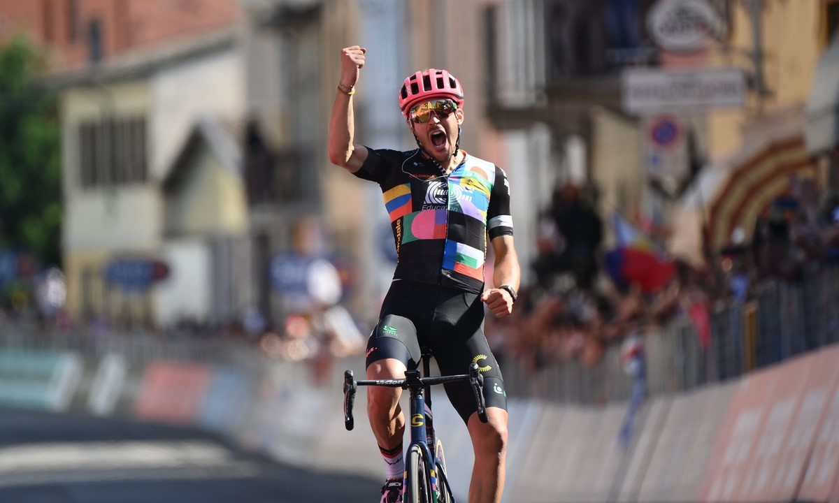 Egan Bernal no sufrió la etapa 18, en la que Alberto Bettiol celebró 1 Alberto Bettiol