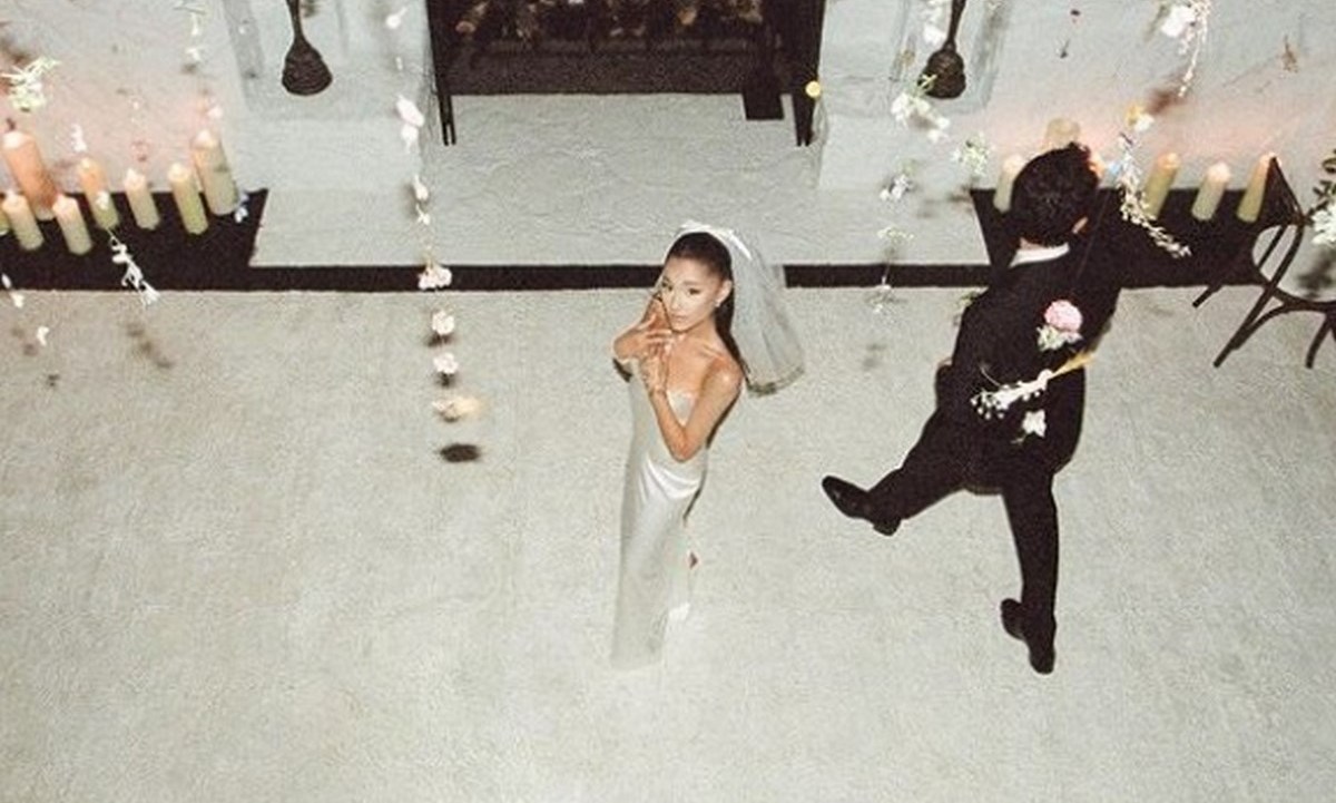 Ariana Grande publicó las FOTOS de su boda secreta 1 Ariana Grande 1
