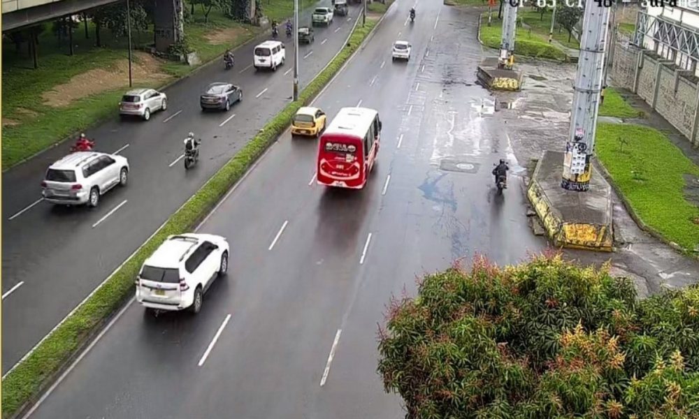 Se restablece la movilidad en la Autopista Sur, a la altura de Suramericana