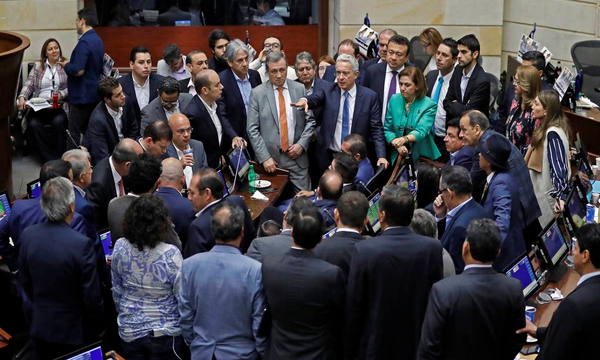 Centro Democrático propone cadena perpetua para corruptos 1 Centro Democrático-cadena perpetua-corruptos