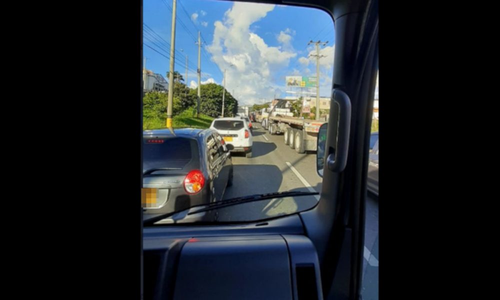 ay 'taco': Por manifestaciones, hay movilidad lenta en Copacabana