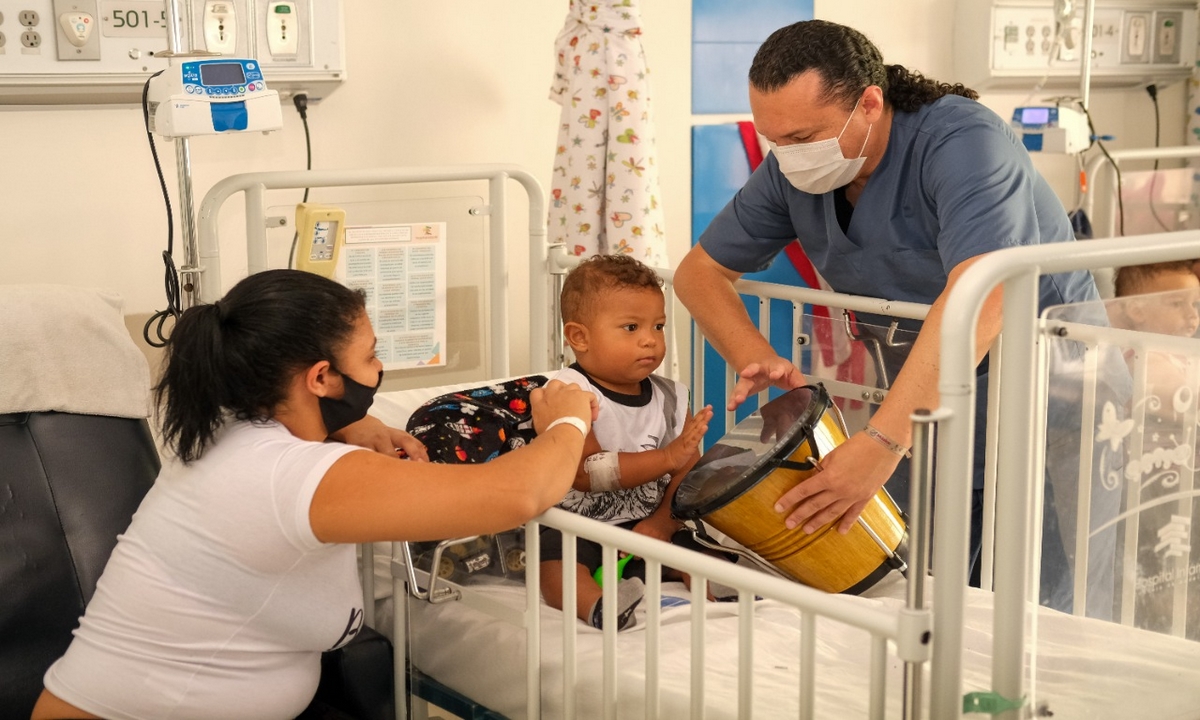 Campaña "Llegarán tan lejos como tus palabras se lo digan" llegó al Hospital Infantil de Medellín 1 Hospital Infantil de Medellín-campaña