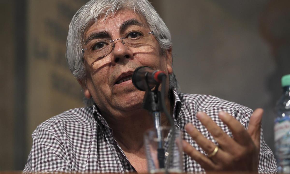 El vicepresidente de la AFA quiere "evitar" la Copa América en Argentina 1 Copa América
