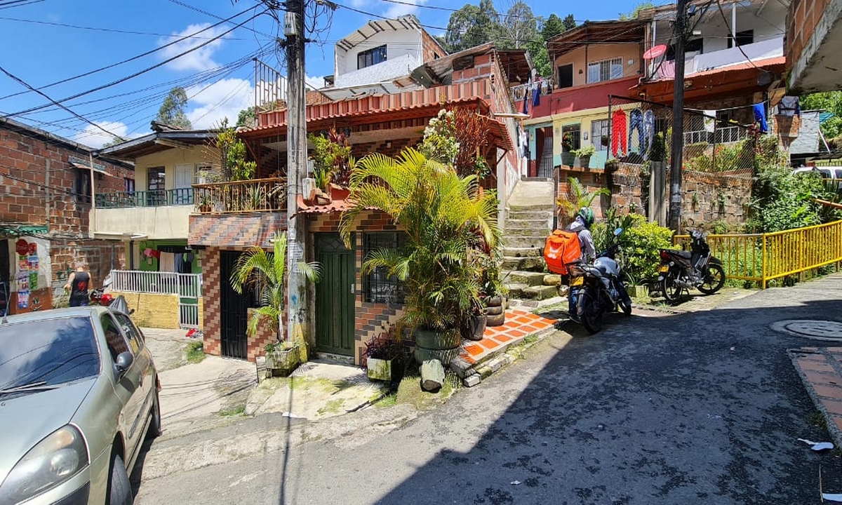 En Itagüí asesinaron a bala a un hombre, le dieron varios tiros en la cabeza 1 Itagüí-hombre-asesinado