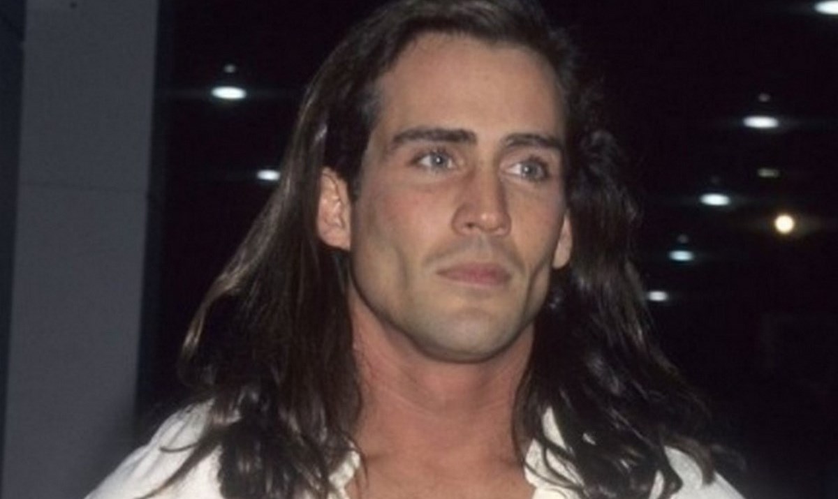 Joe Lara, actor de 'Tarzán', habría fallecido en un accidente aéreo 1 Joe Lara tarzan