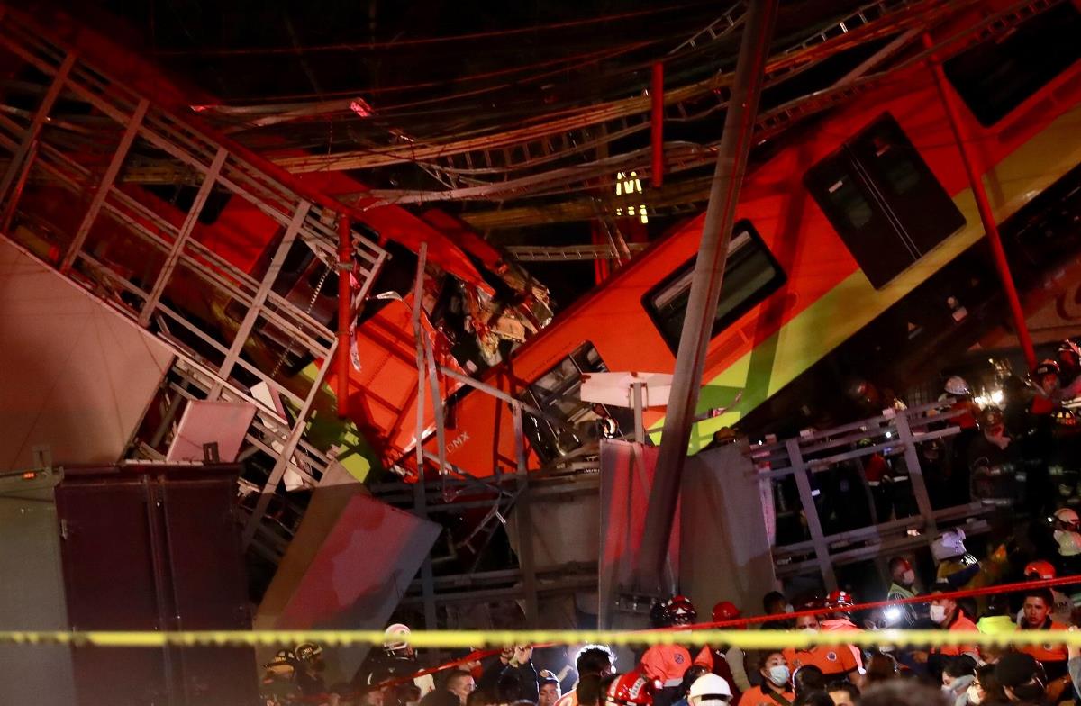 FOTOS Y VIDEO: ¡Las vigas no soportaron! Al menos 23 muertos por desplome de línea del metro en Ciudad de México 4 METRO DE MEXICO3