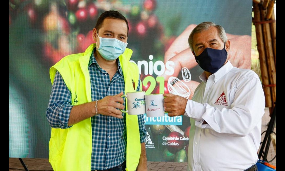 ¡Qué bueno! Hoy oficializaron cuatro convenios entre cafeteros y la Alcaldía de Manizales 1 ¡Qué bueno! Hoy oficializaron cuatro convenios entre cafeteros y la Alcaldía de Manizales