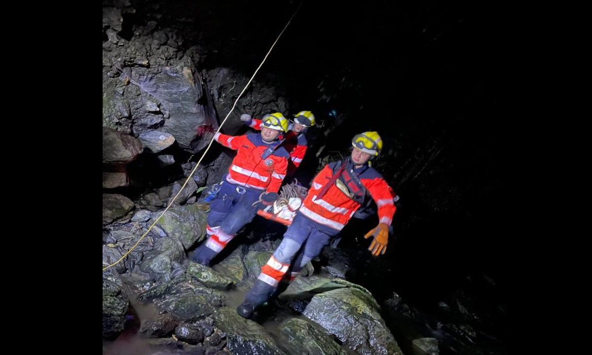 Rescataron a 5 senderistas extraviados en el Cerro Quitasol, el guía murió
