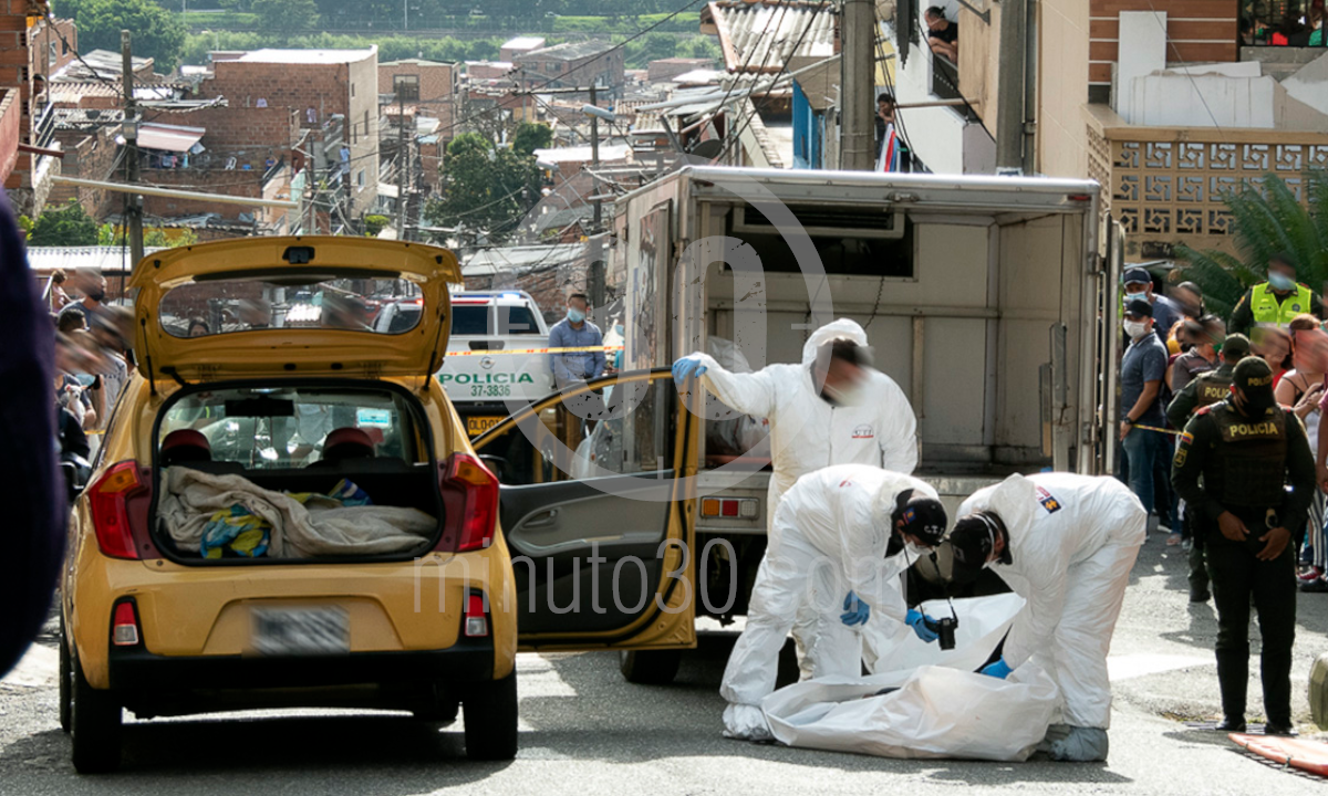 EN FOTOS: Identificaron sólo a uno de los muertos hallados en un taxi en Santa Cruz 4 Santa Cruz