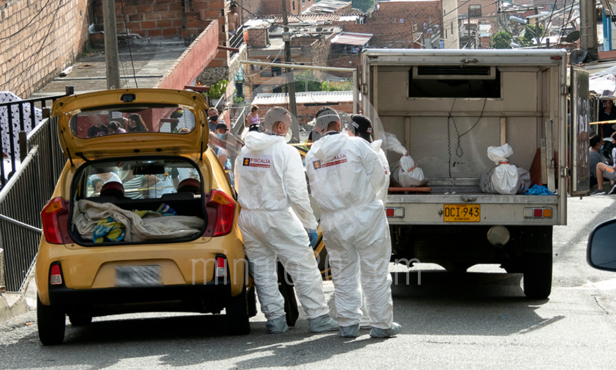 EN FOTOS: Identificaron sólo a uno de los muertos hallados en un taxi en Santa Cruz 6 Santa Cruz