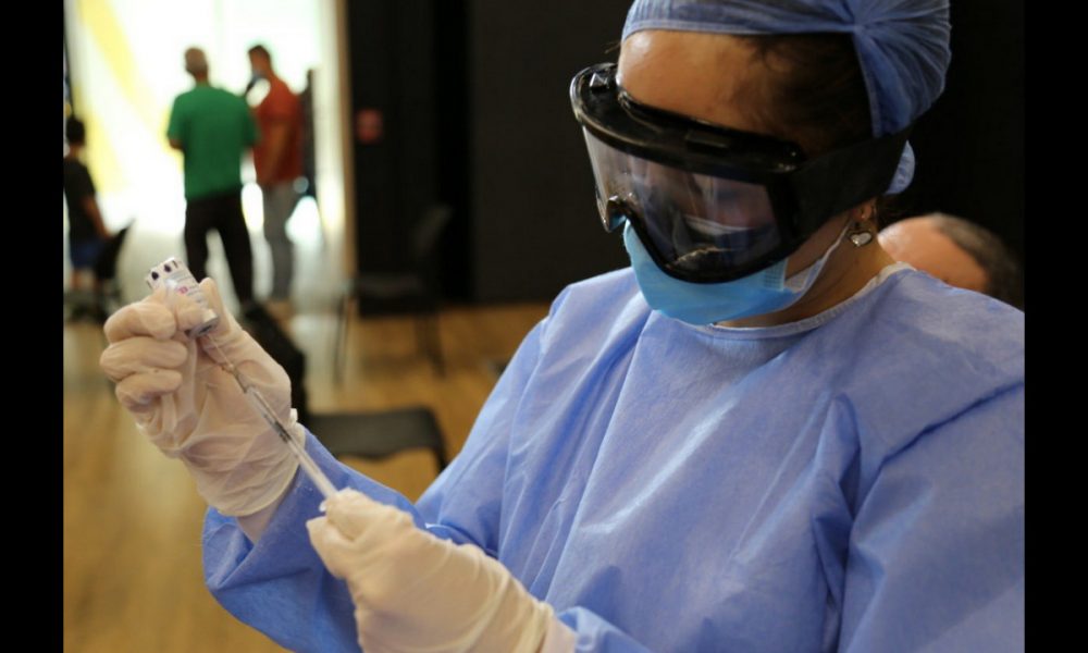 En Medellín han aplicado 605.796 dosis de la vacuna contra el Covid