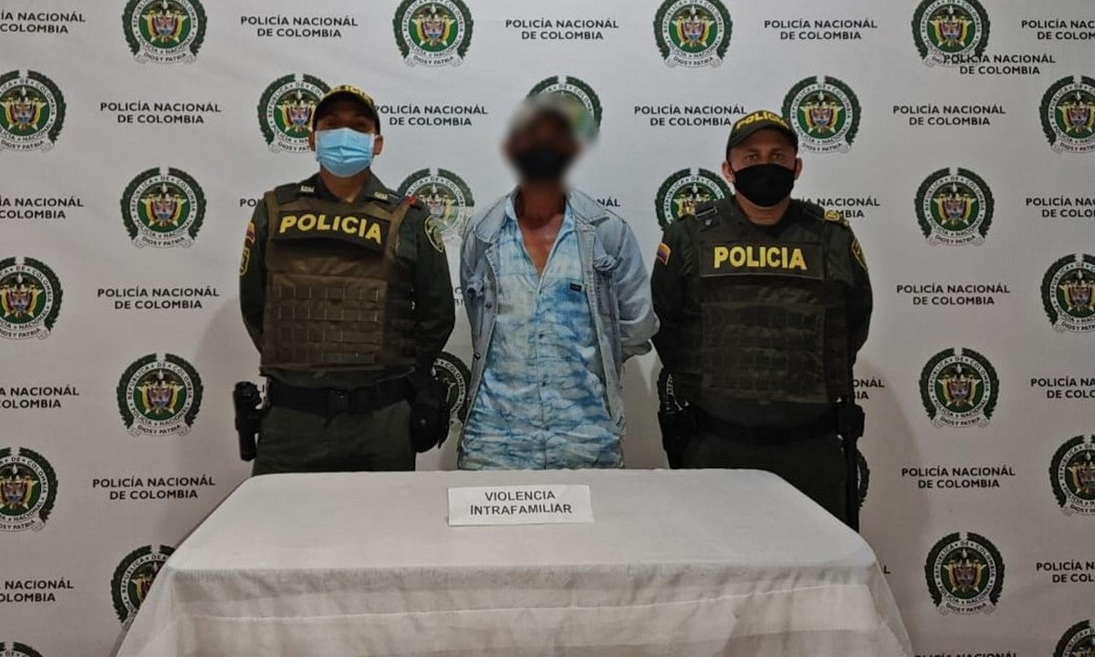 ¿Muy machito? Agredió físicamente a su pareja en Urrao pero lo cogieron 1 Hombre capturado por agredir a su pareja en Urrao