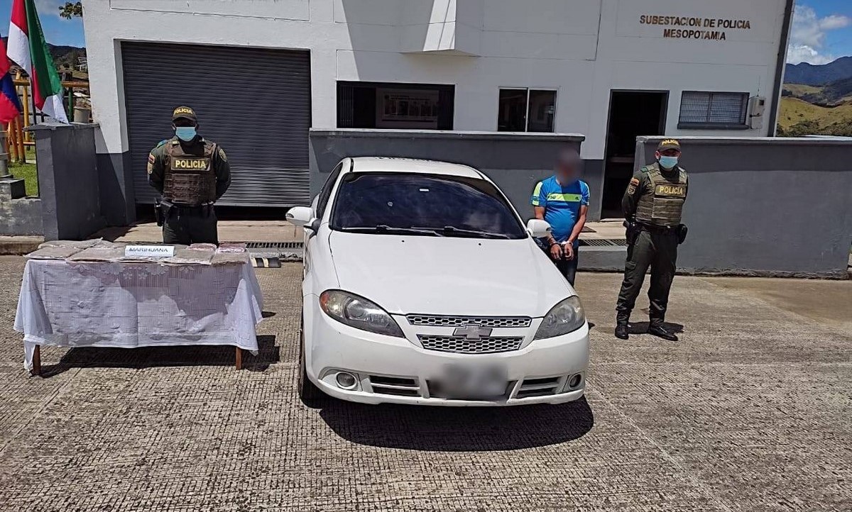 Lo cogieron en una vereda de Sonsón transportando más de 5 mil gramos de marihuana en un carro 1 Capturado en vereda de Sonsón por transportar marihuana