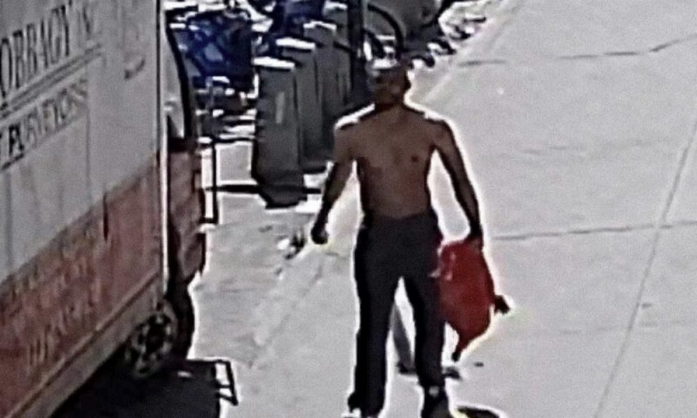 hombre-mordisco-asiático-dedo