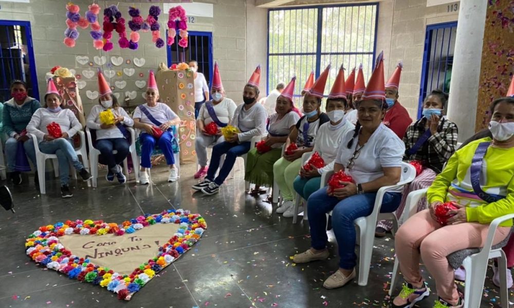 FOTOS: Homenaje a las madres en la Cárcel El Pedregal