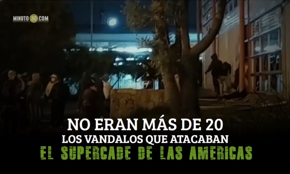 VIDEO. Manifestantes pacíficos se "desmarcan" de los vándalos en Bogotá: ¡No nos representan! 1 manifestantes y vandalos en bogota