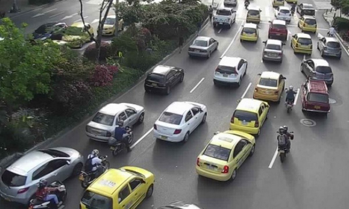 Hay movilidad reducida en Av. Regional: así están las vías por marchas 1 movilidad medellin vias