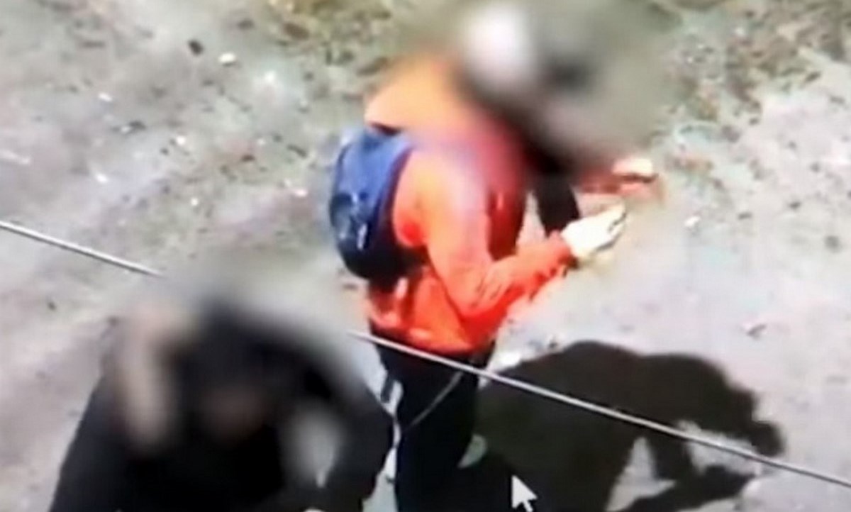 Vándalos ponen alambres en la calles para tumbar a policías 1 policas trampa bogota