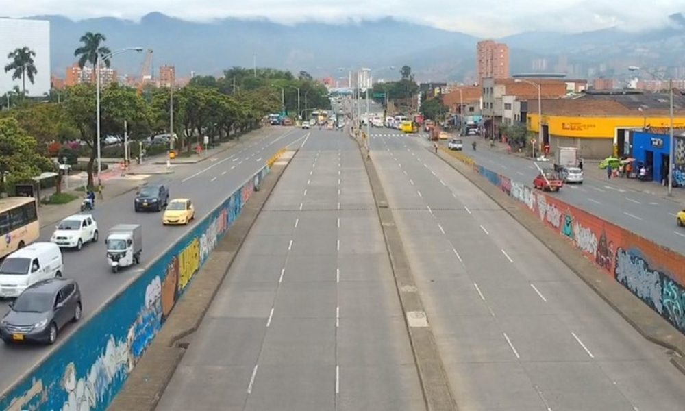 Cierres intermitentes en la Av. San Juan, a la altura de la Alpujarra