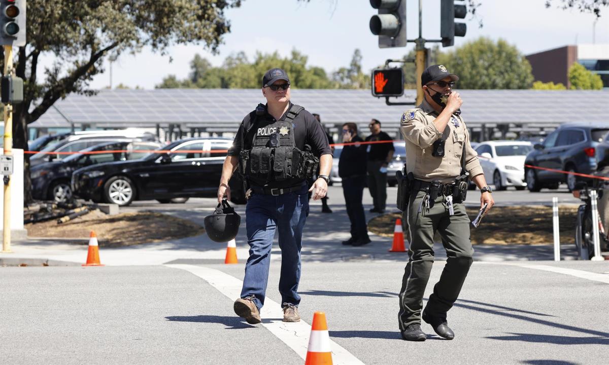 El autor del tiroteo de California tenía 22.000 cartuchos de munición en su casa 1 tiroteo california