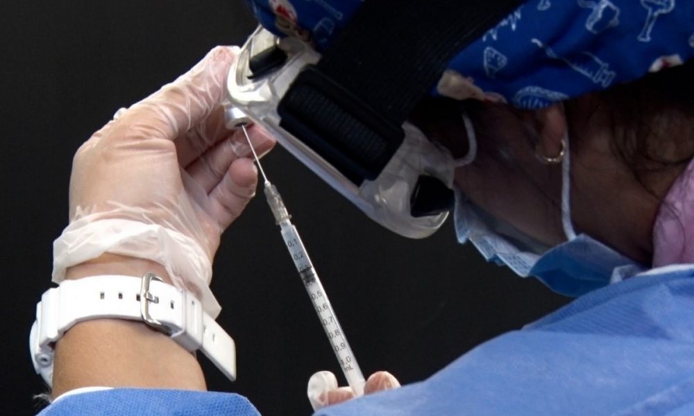 Envigado inicia vacunación Covid a mayores de 55 años,