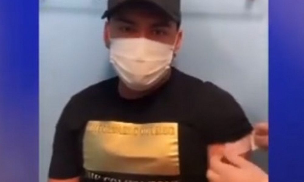 VIDEO: Yeison Jiménez se vacunó contra el Covid-19