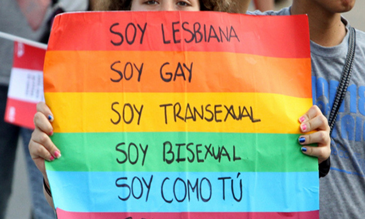 ¡Inaceptable!: En Bogotá joven denunció ser golpeada por un taxista por ser lesbiana 1 Bogotá-joven-agresión-taxista-lesbiana