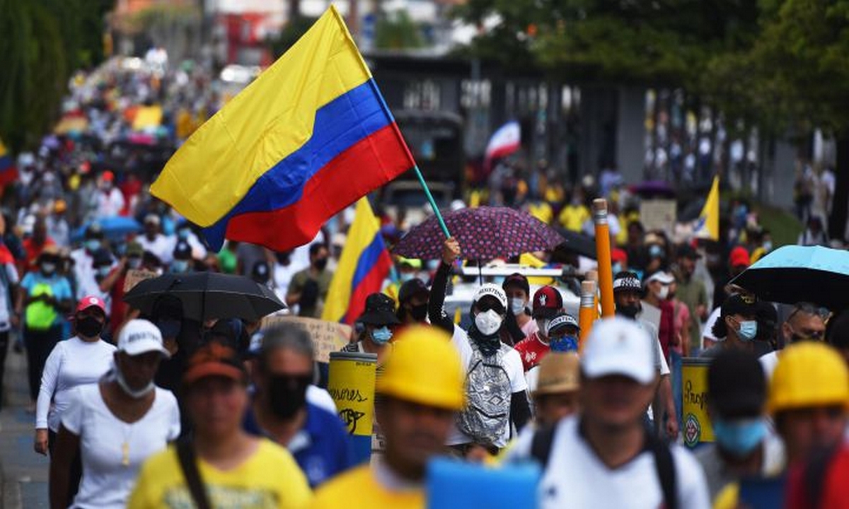 Comité de Paro-toma de Bogotá-9 junio Comité de Paro-toma de Bogotá-9 junio
