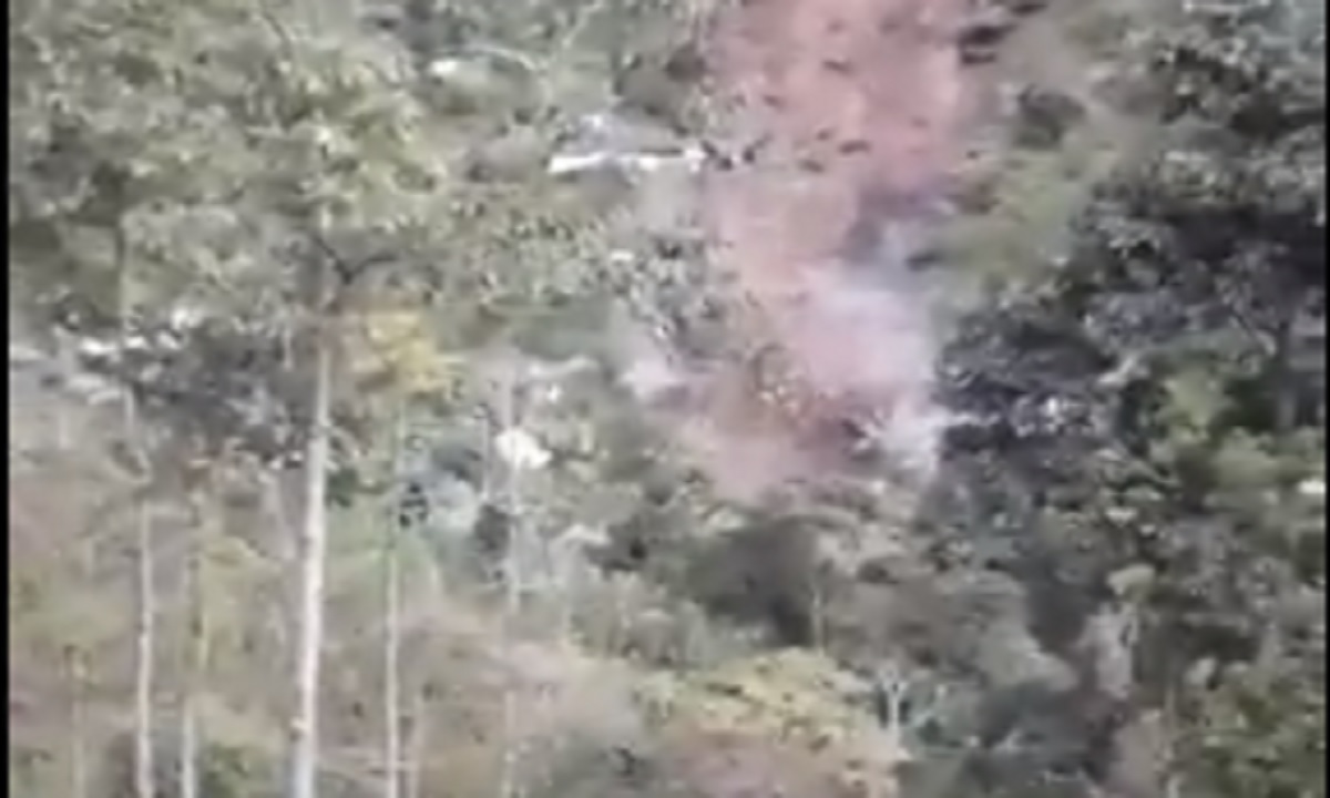 VIDEO: ¡Lamentable! Derrumbe sepultó cinco casas en Liborina, Antioquia 1 Liborina