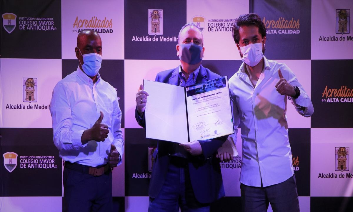 Institución Universitaria Colegio Mayor de Antioquia abre sus aulas a las víctimas del conflicto armado 2 Institución Educativa Colegio Mayor de Antioquia