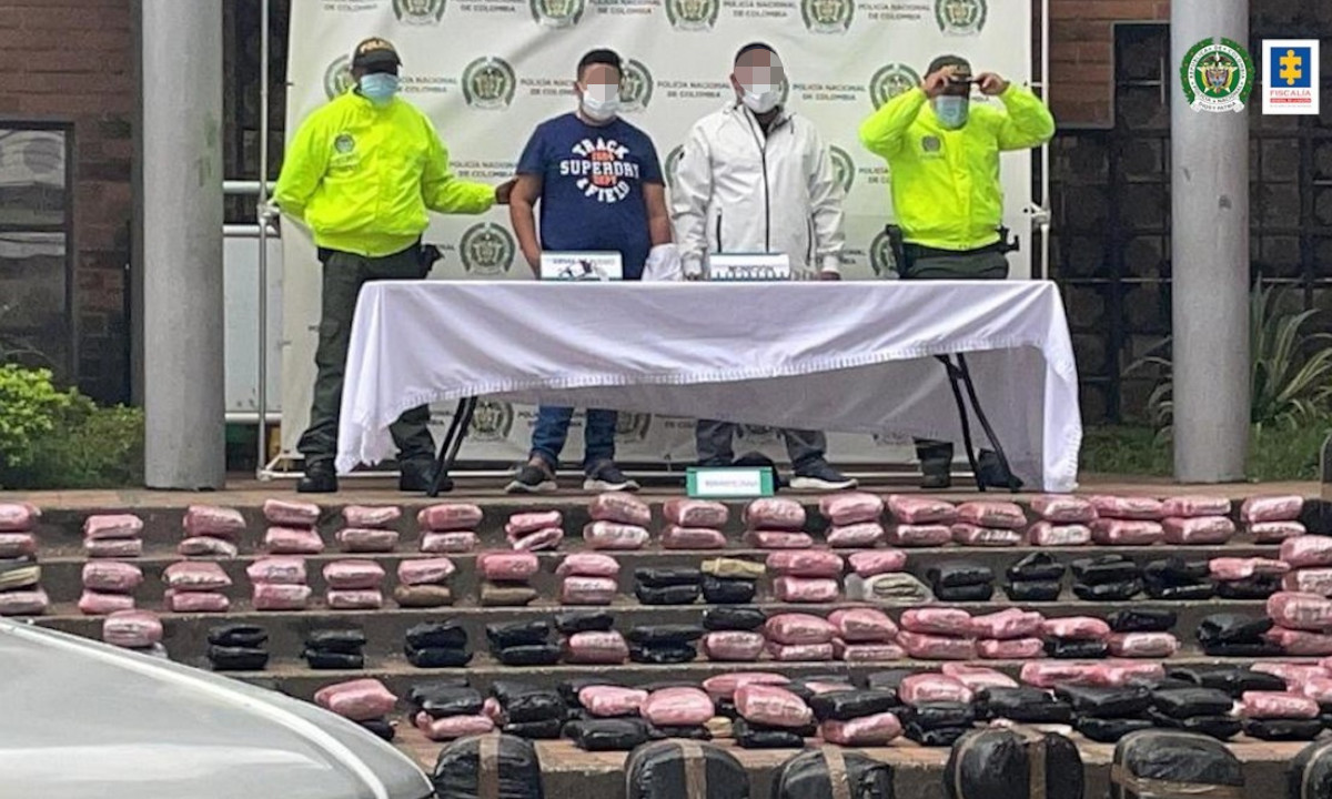 Los pillaron guardando más de 350 Kilos de marihuana en un apartamento en Bello Los pillaron guardando más de 350 Kilos de marihuana en un apartamento en Bello