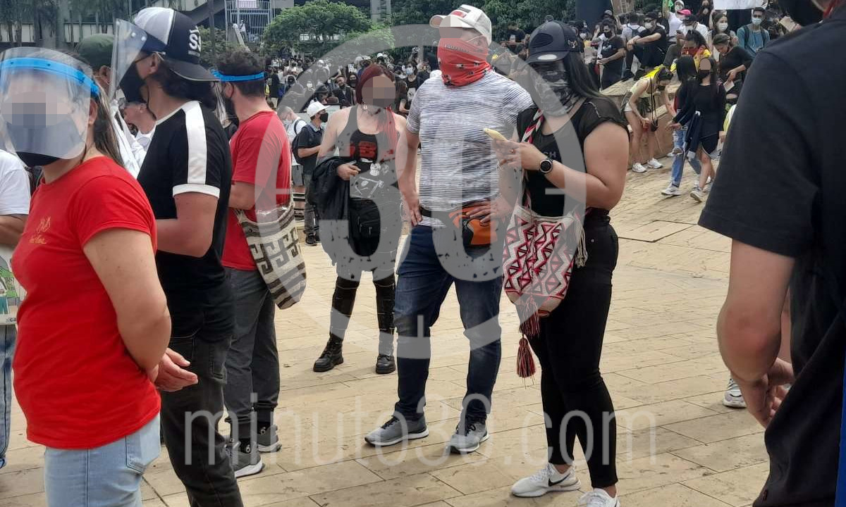 Cinco heridos en los disturbios, el balance de las manifestaciones en Medellín 1 Cinco heridos en los disturbios, el balance de las manifestaciones en Medellín