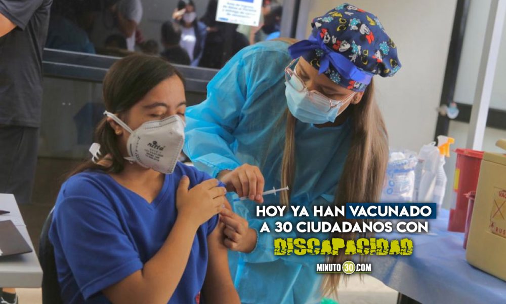 Sabaneta, primer municipio del país en iniciar la vacunación a personas con discapacidad