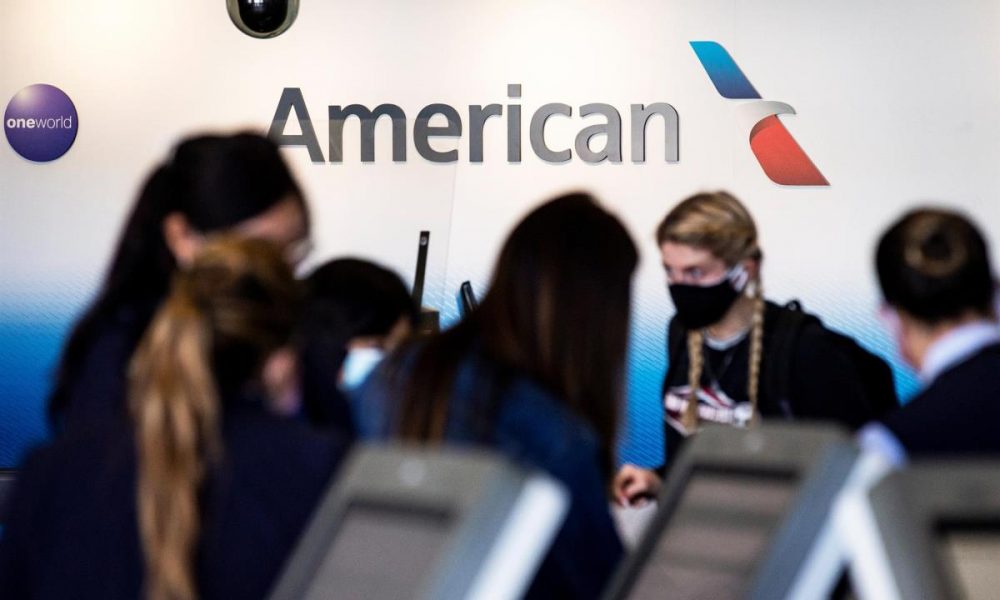 American Airlines aceptará pruebas de covid-19 hechas en casa