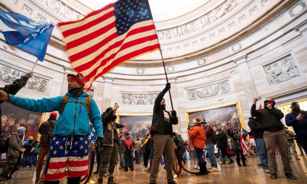 Una mujer se convierte en la primera sentenciada por el asalto al Capitolo